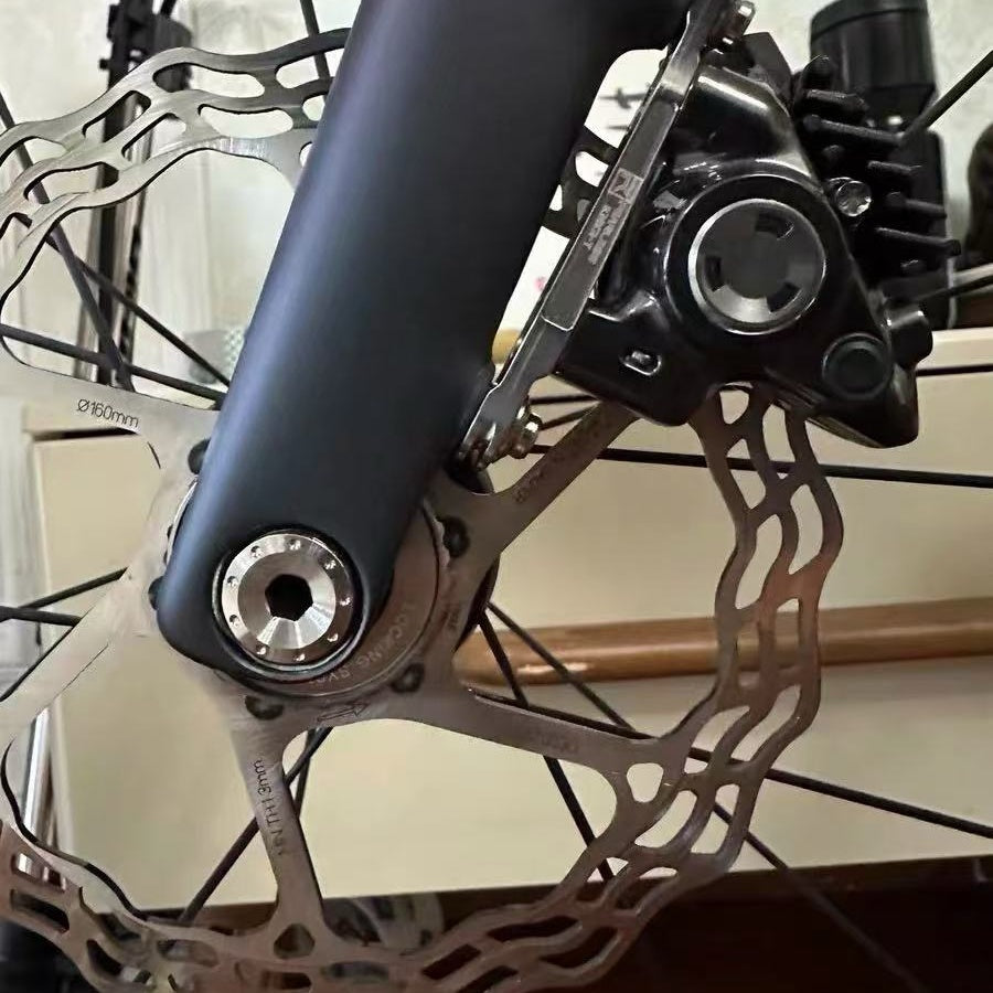 Eixo Passante Titanium Fearless Knight - Compatível com Bicicletas de Estrada Pinarello, Specialized, Colnago, Trek, Ridley