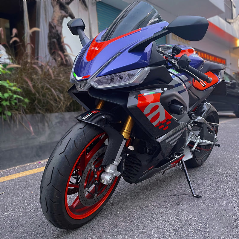 Les vis en alliage de titane S-parts A3 conviennent pour la modification de la moto apulia RS660