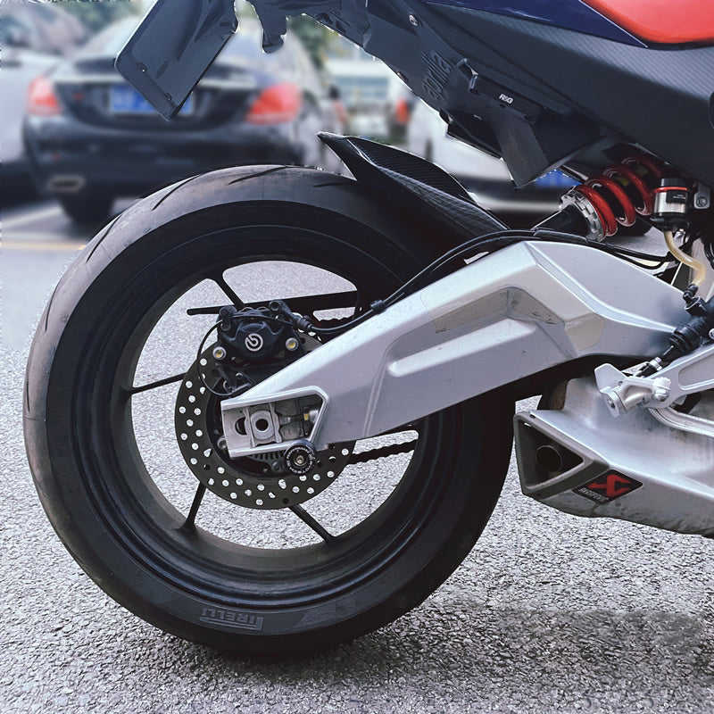 Les vis en alliage de titane S-parts A3 conviennent pour la modification de la moto apulia RS660