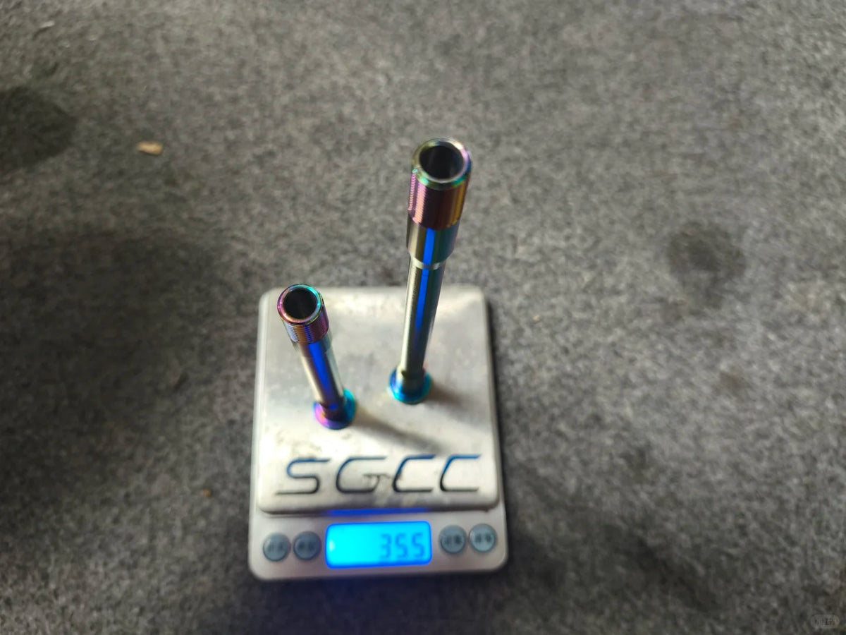 Evolve CIMA Kit d’axe traversant | Axe léger en aluminium et titane 35 g | Précision CNC | Couleur personnalisée