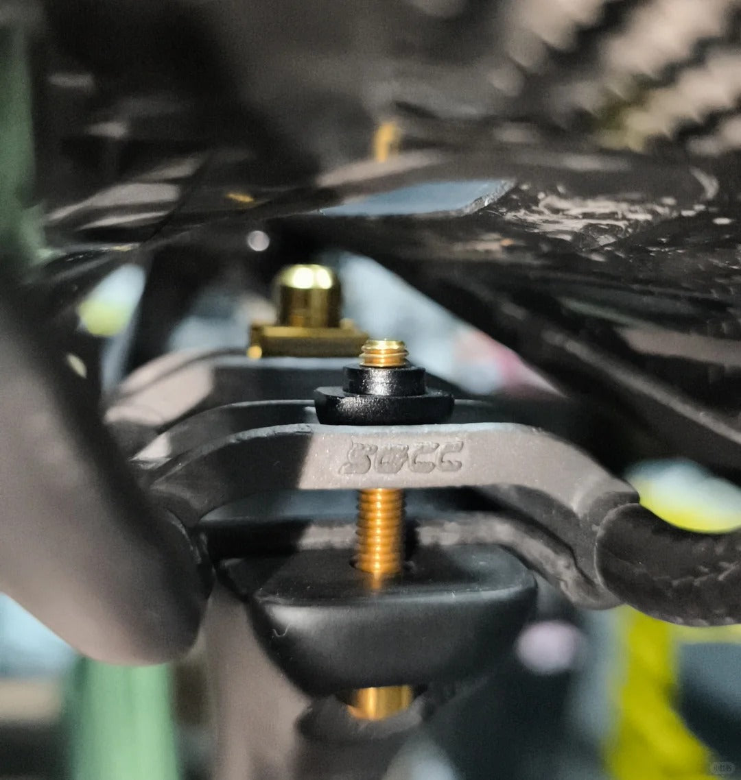 Quick Titanium Saddle Clamp Kit|22g ультралегкий|Совместим с Quick Pro и всеми моделями Quick|Несколько цветов