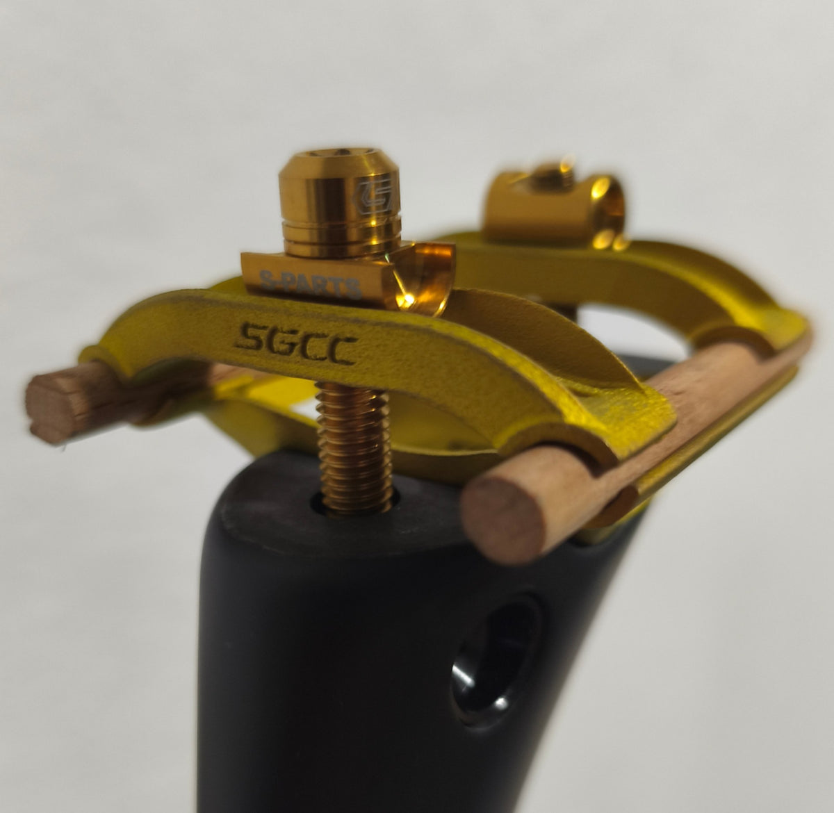 Quick Titanium Saddle Clamp Kit｜22g ультралегкий｜Совместим с Quick Pro и всеми моделями Quick｜Несколько цветов
