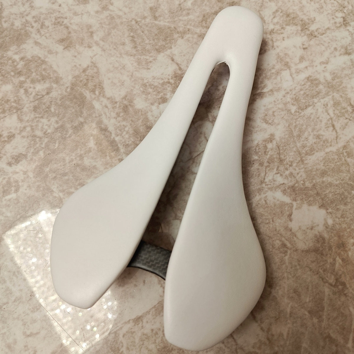 PAVEWAY Ultra-Light Short Nose Carbon Saddle – 85g Full Carbon Racing Saddle Inspired by Lupina Style