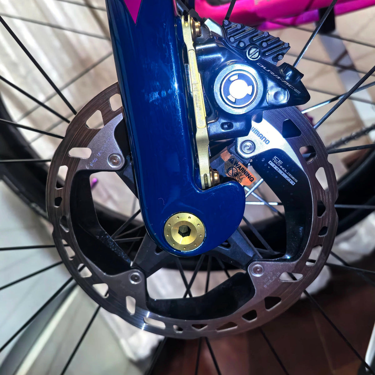 Eixo Passante Titanium Fearless Knight - Compatível com Bicicletas de Estrada Pinarello, Specialized, Colnago, Trek, Ridley
