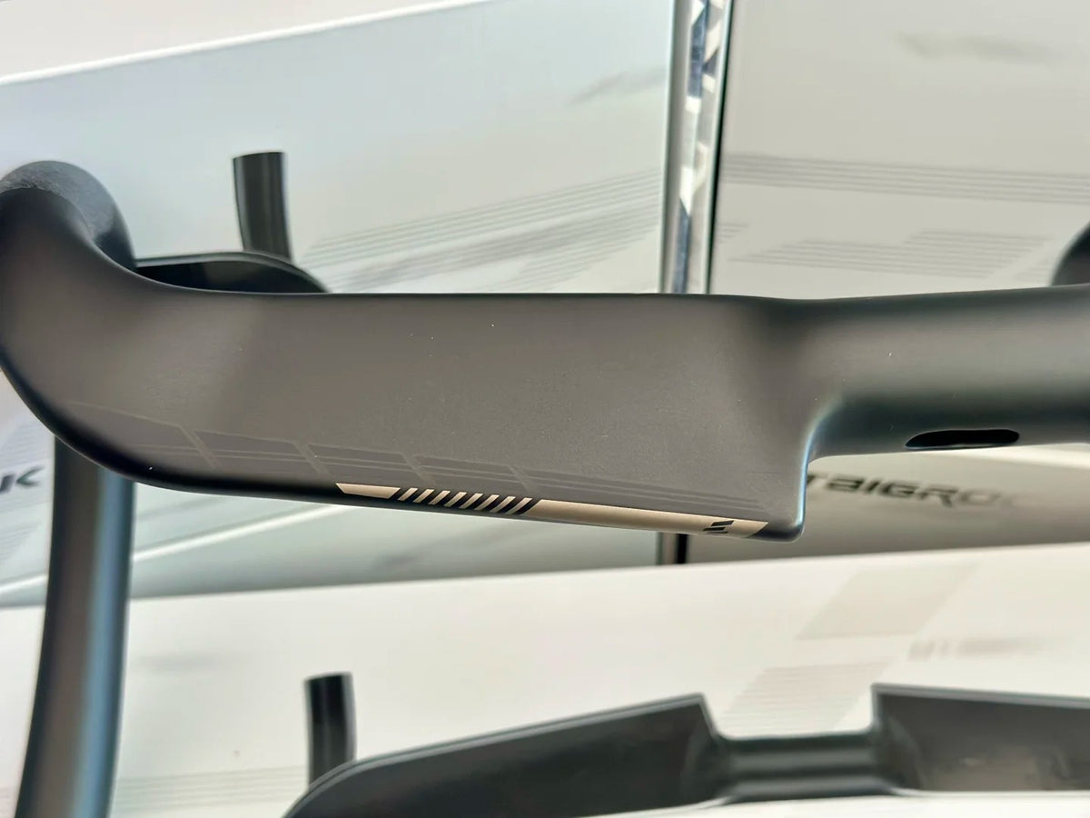 Guidão de Estrada Aero de Carbono Ultraleve BIGROCK BLADE