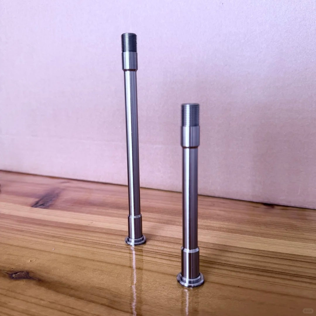 Incolor SSR Ultralight Thru Axle｜Alumínio 38g / Titânio 32g｜Hex Interno｜Comprimento e Rosca Personalizados